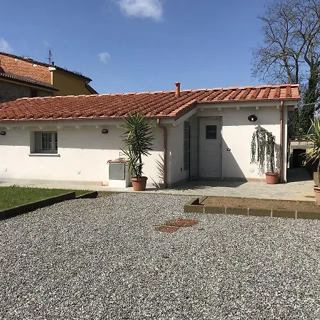 La Camelia Сasa de vacaciones Massa e Cozzile
